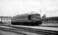 Op 15-5-1954 staat de NS 2606 voor de lijnwerkplaats in Utrecht.
Beeldmateriaal Het Utrechts Archief Nr. 160348 On 15-5-1954 the diesel engine NS 2606 is standing in front of the maintenance facility in Utrecht.
Image from Het Utrechts Archief Nr. 160348