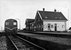 Op 16-11-1970 staat diesellocomotief 453 op het omloopspoor van Stedum.
Beeldmateriaal Het Utrechts Archief Nr. 153286 On 16-11-1970 a diesel shunting engine nr 453 is standing on the yard of Stedum.
Image from Het Utrechts Archief Nr. 153286