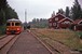 Op 30-7-1975 is de fotograaf zojuist uit het dieselstel Y7 nr 1139 van de SJ gestapt in Jössefors aan de DVVJ. On 30-7-1975 the photographer has just gotten of the diesel railcar Y7 nr 1139 from the SJ in Jössefors on the DVVJ.