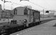 Rond 1979 rijdt NS Hippel 662 met een koppelwagen langs het perron, alwaar net een trein is klaargezet. 
Den Haag CS. Around 1979 NS diesel shunter type Hippel nr 662 has just left a train at the platform using a coupler wagon. De Haag CS