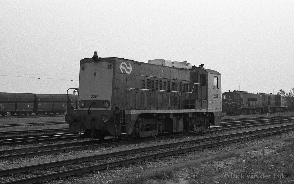 d-2264-wachtendDienstBotlek-1983.jpg