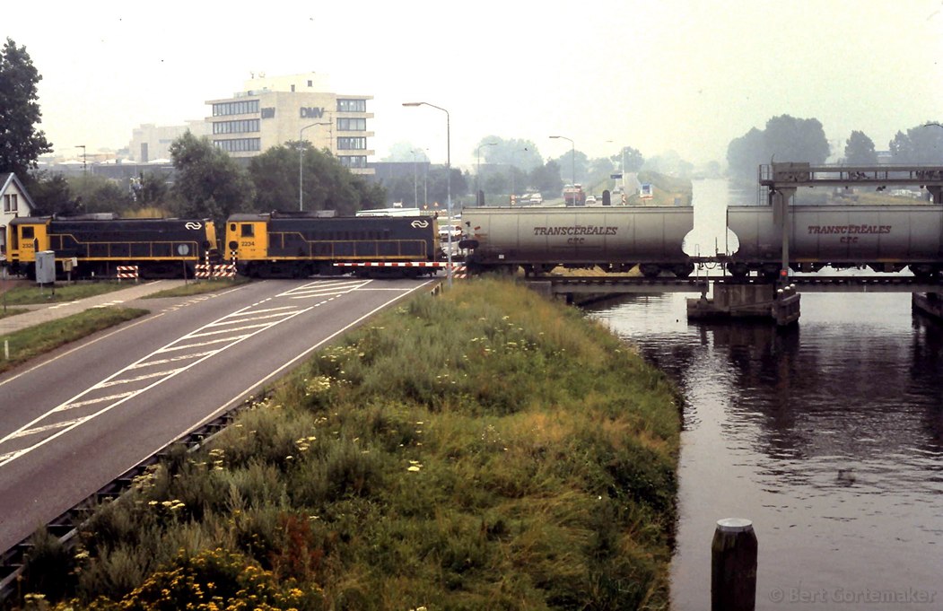 d-2326_Veghel_Juli_1987_Brug.jpg