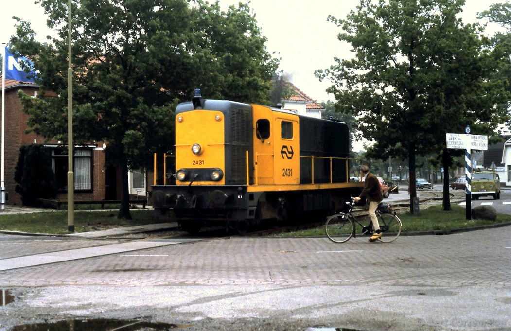 d-2431_Roden_op_weg_naar_drachten_juni_1984_01.jpg