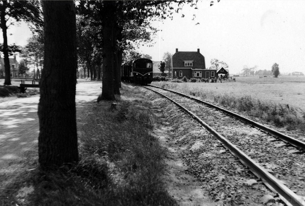 d-454_langs_Peizerweg_Groningen_26-06-1957_160924.jpg