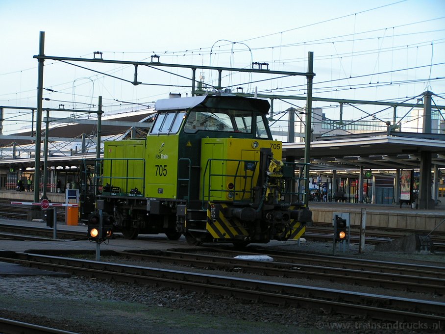 d-704-Zw013-6-1-5.jpg