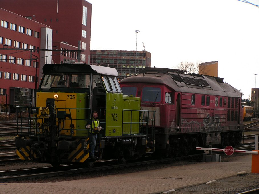 d-705-zwol008-14-11-04.jpg