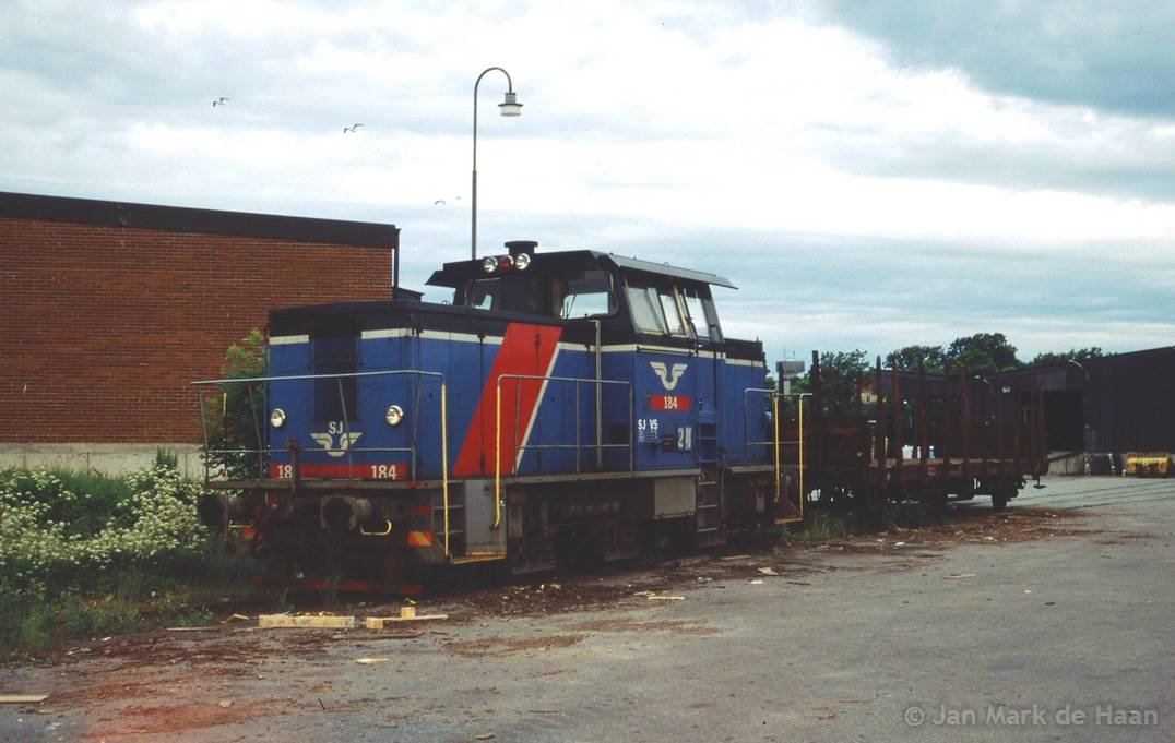 d-V5-184-rang-Ronneby-RiNattraby-26-6-1998.jpg