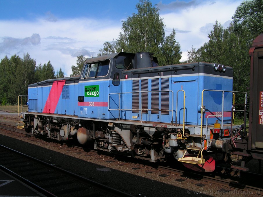 d-t44-398_hultsfred_16-8-6_02.jpg