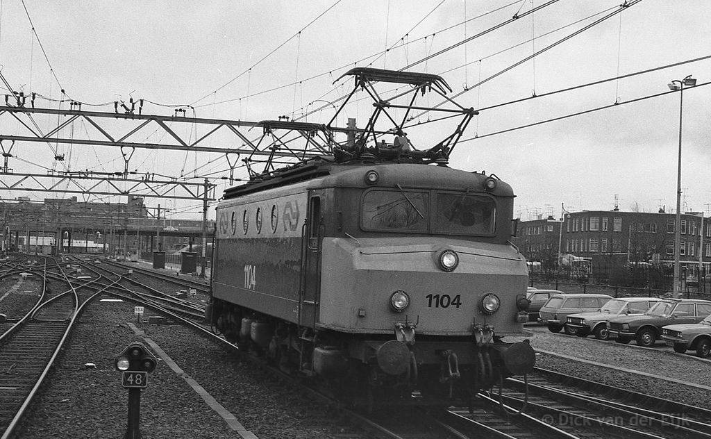 el-1104-DenHaagCS-LangsPerronVoorTrRiVenloKeulen-1979.jpg