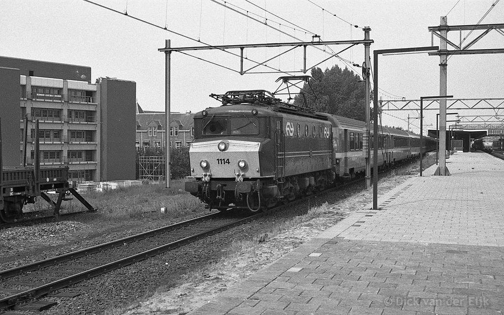 el-1114-DTrein-Sp8-Leiden-sp7PlanT-1983.jpg