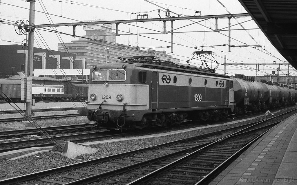 el-1309-ketelwagensADHaak-UtrechtCS-1983.jpg