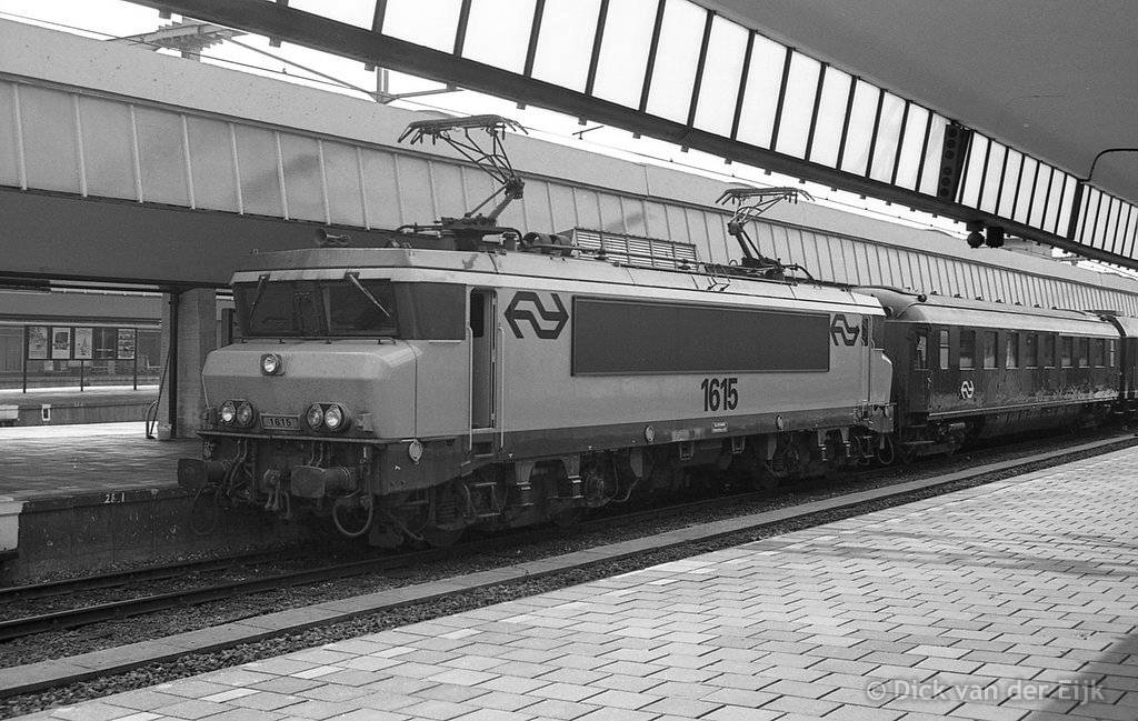 el-1615-RotterdamCS-Venlo-Keulen-PlanKenN-warm-deurOpen-1983.jpg