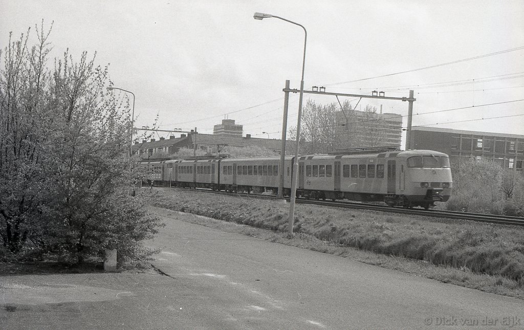 el-sgm-sprinter-rijswijk-1983-riDenHaagHS.jpg