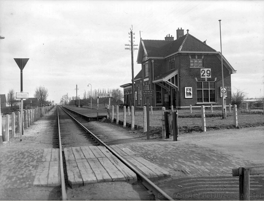 empl-Aalsmeer_Oost_22-2-1950_154569.jpg