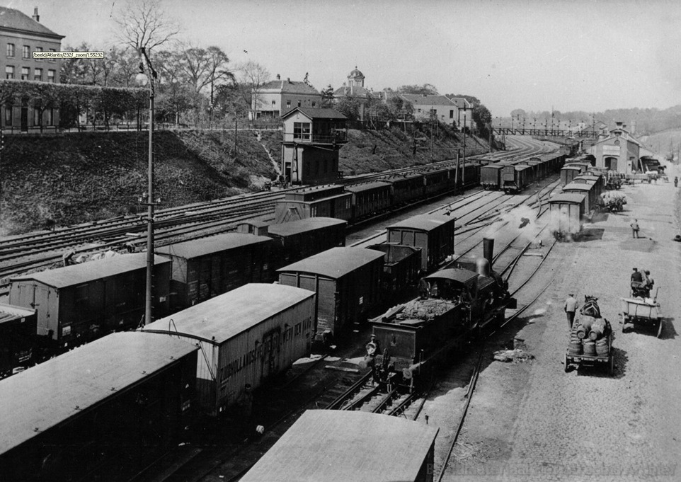 empl-Arnhem_westzijde_SS-Station_1913_155232.jpg