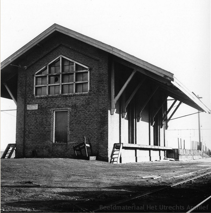 empl-Barendrecht_goederenloods_1967_166756.jpg