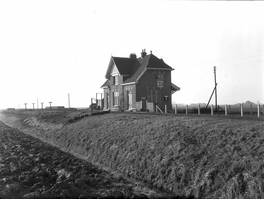 empl-Legmeerpolder_lijn_Amsterdam_Haarlemmermeer-Uithoorn_22-2-1950_166833.jpg