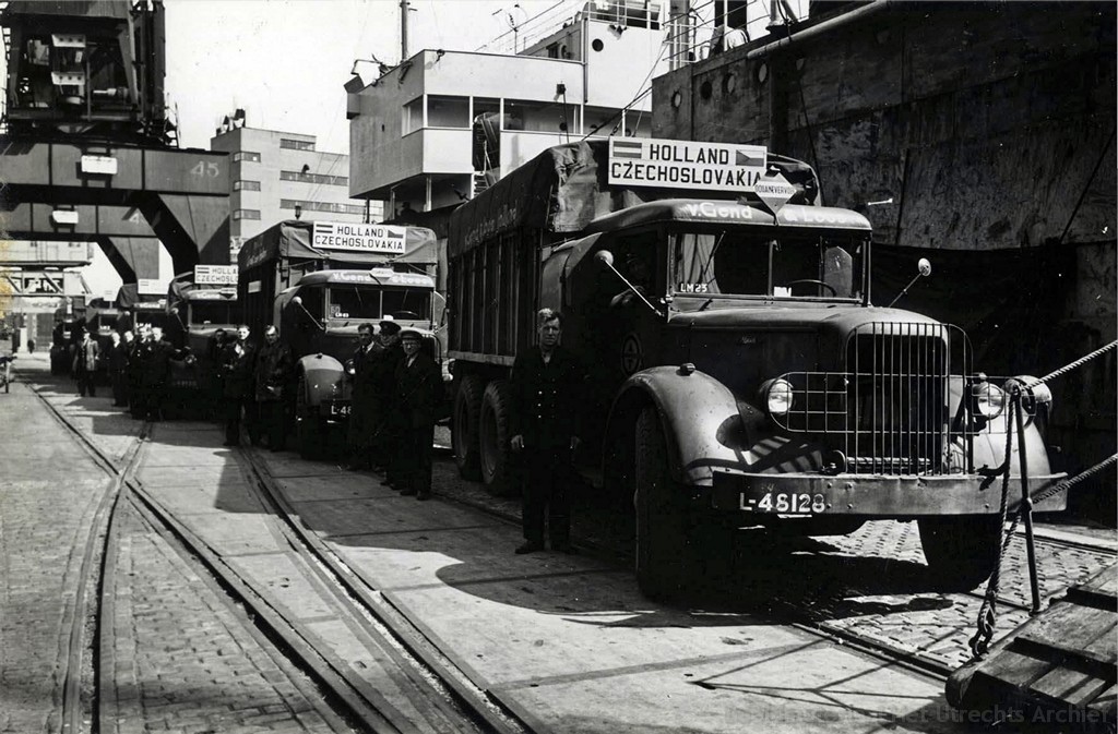 empl-Rotterdam_Thomsen_Lekhaven_VGeL_voor_Tsjechosloakije_1945_01_168338.jpg