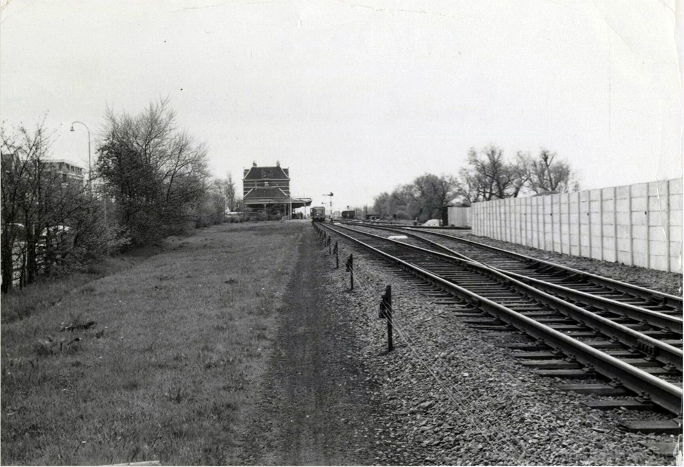 empl-Sneek_vanuit_NoordOosten_22-4-1959_164684.jpg