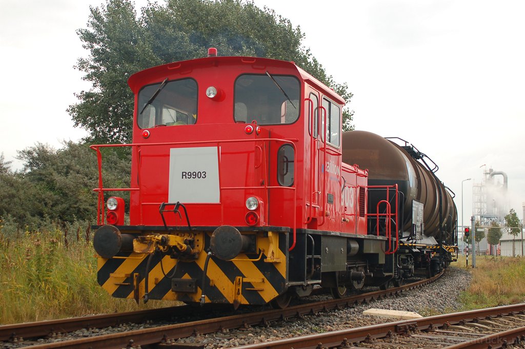 empl-delfz_26-9-05_08.jpg