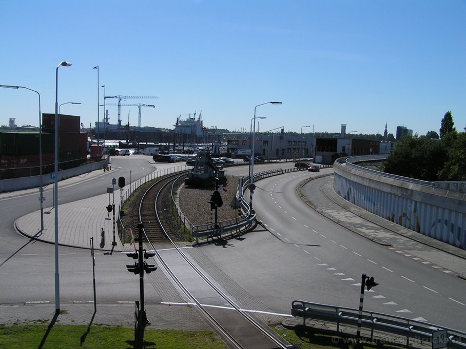 empl-delfzijl065-10-09-04.jpg