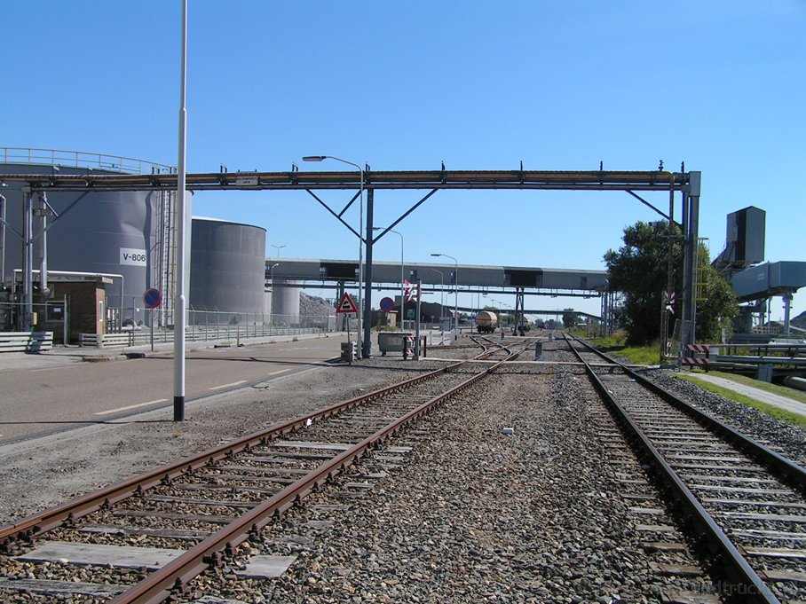 empl-delfzijl125-10-09-04.jpg