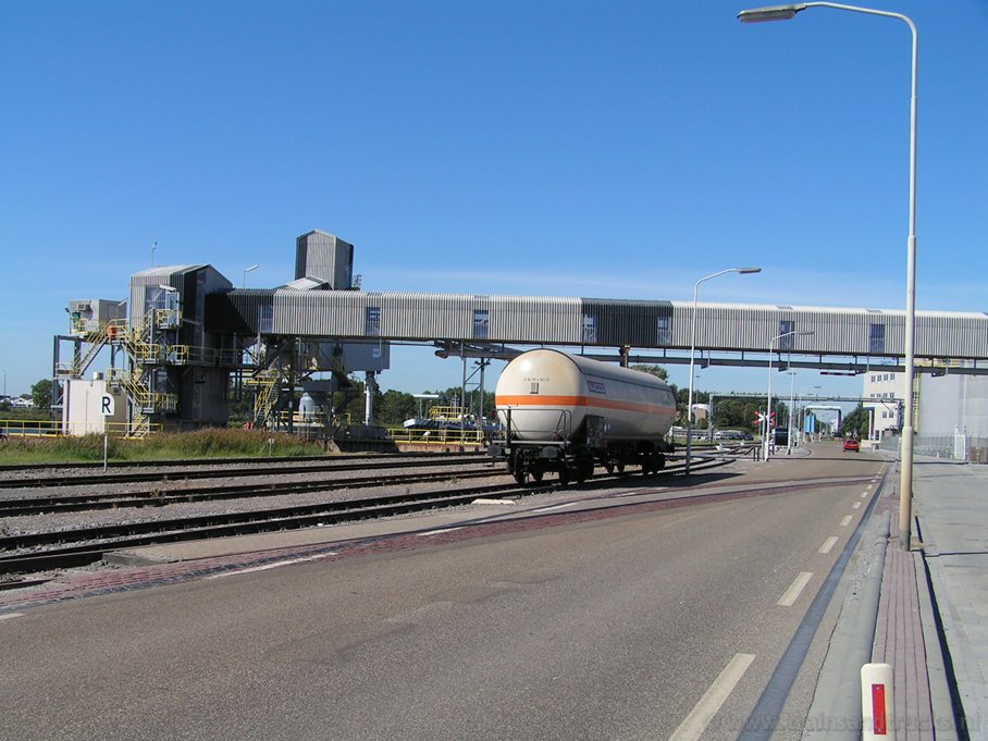 empl-delfzijl132-10-09-04.jpg