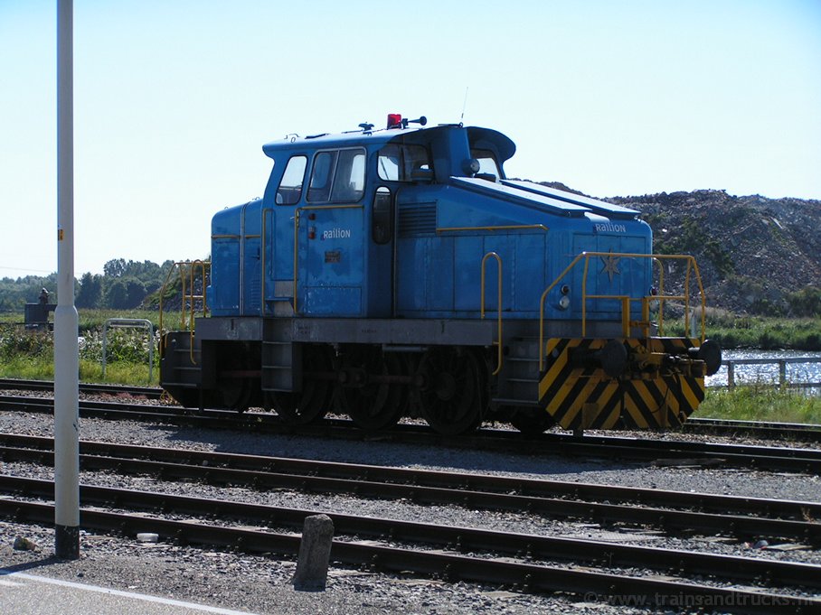 empl-delfzijl137-10-09-04.jpg