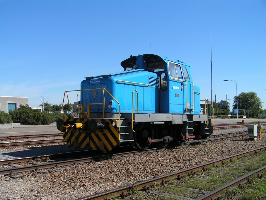 empl-delfzijl142-10-09-04.jpg