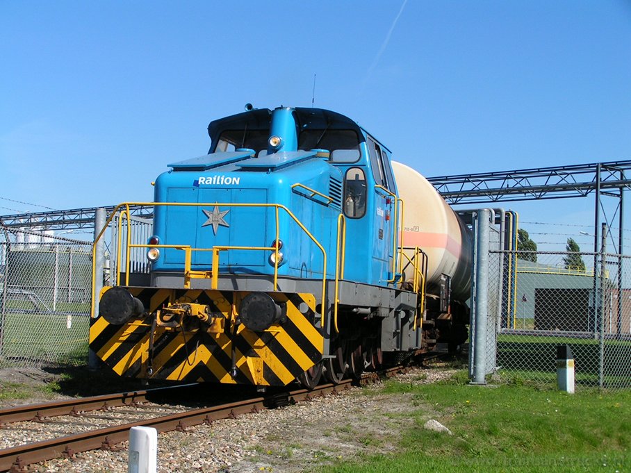 empl-delfzijl162-10-09-04.jpg