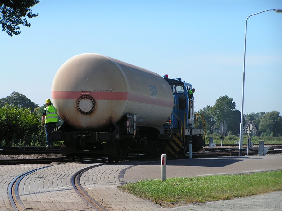 empl-delfzijl164-10-09-04.jpg