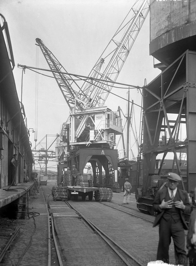 empl-delfzijl_haven_1937_807284.jpg