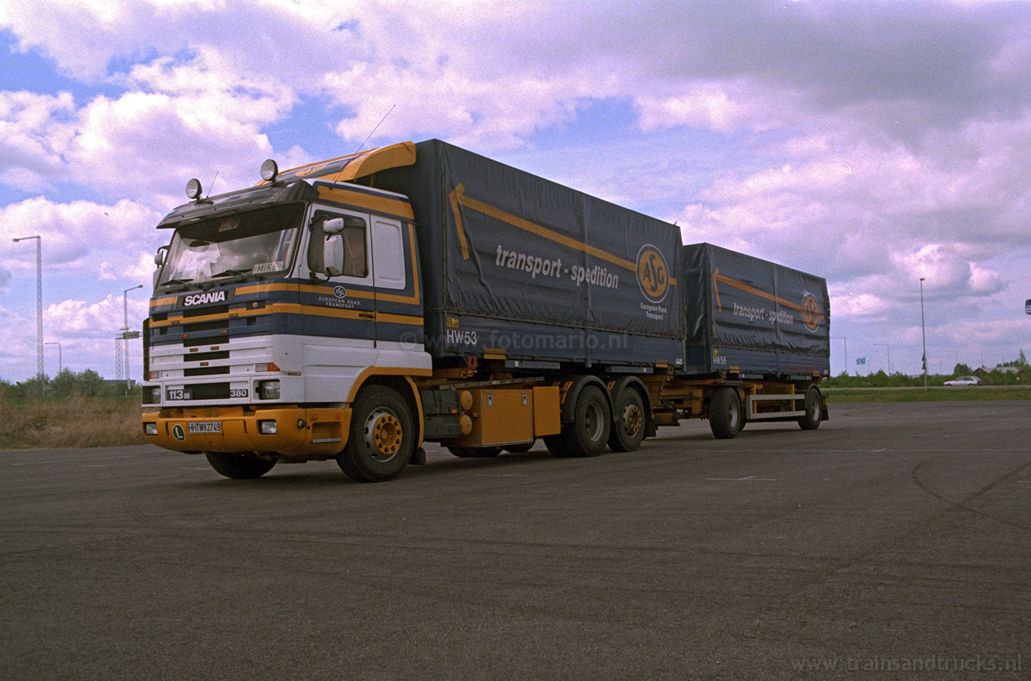 ASG-Scania-113M-HorstWiederman-Linkoping-1997-05.jpg