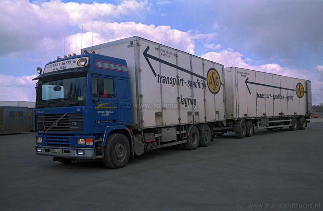 ASG-Volvo-F12-Ottenby-Vaxjo-1997-04.jpg